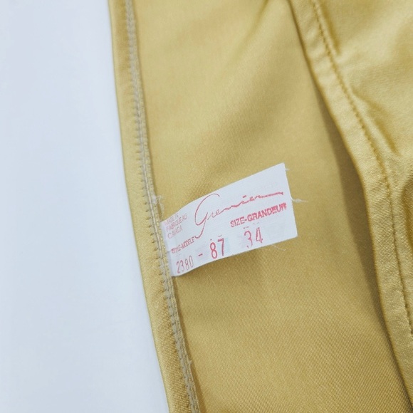 Vintage High Waisted Bikini Set - Picture 9 of 10